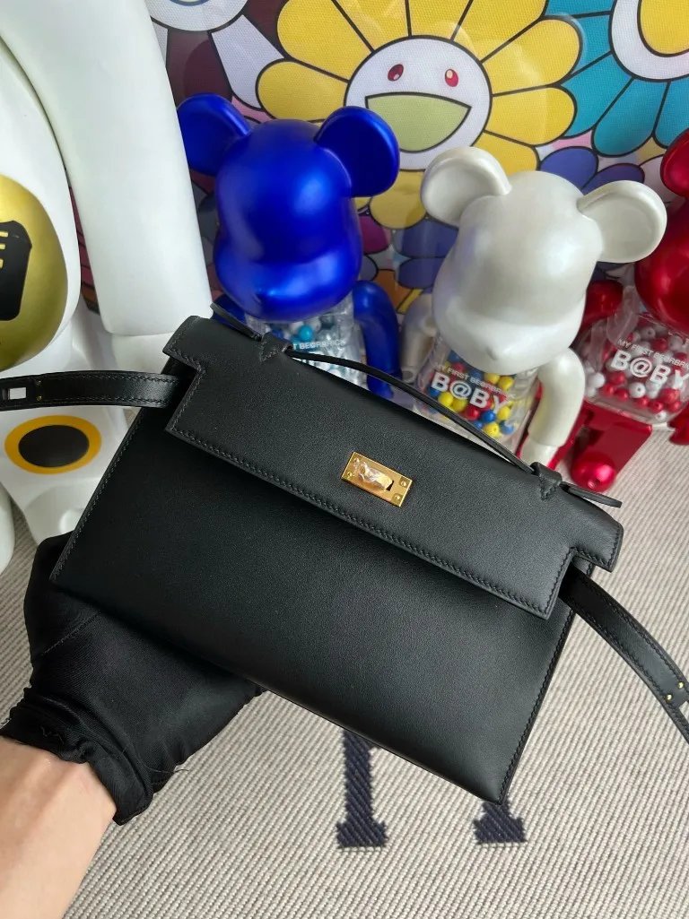 Kelly Pochette