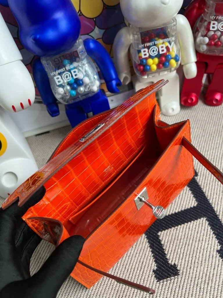 Kelly Pochette