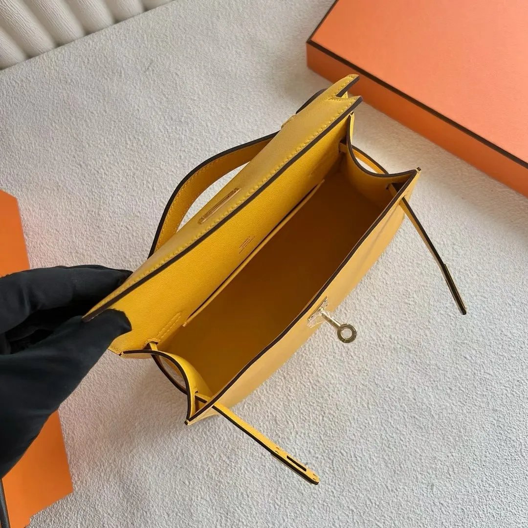 Kelly Pochette 22