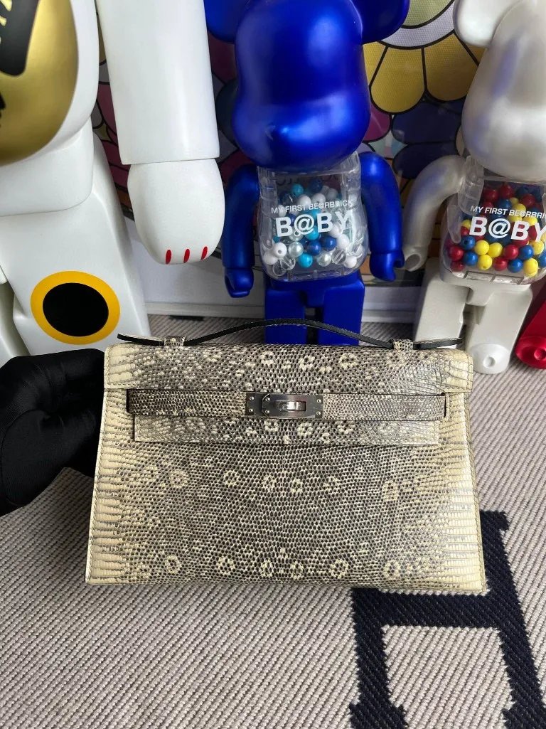 Kelly Pochette
