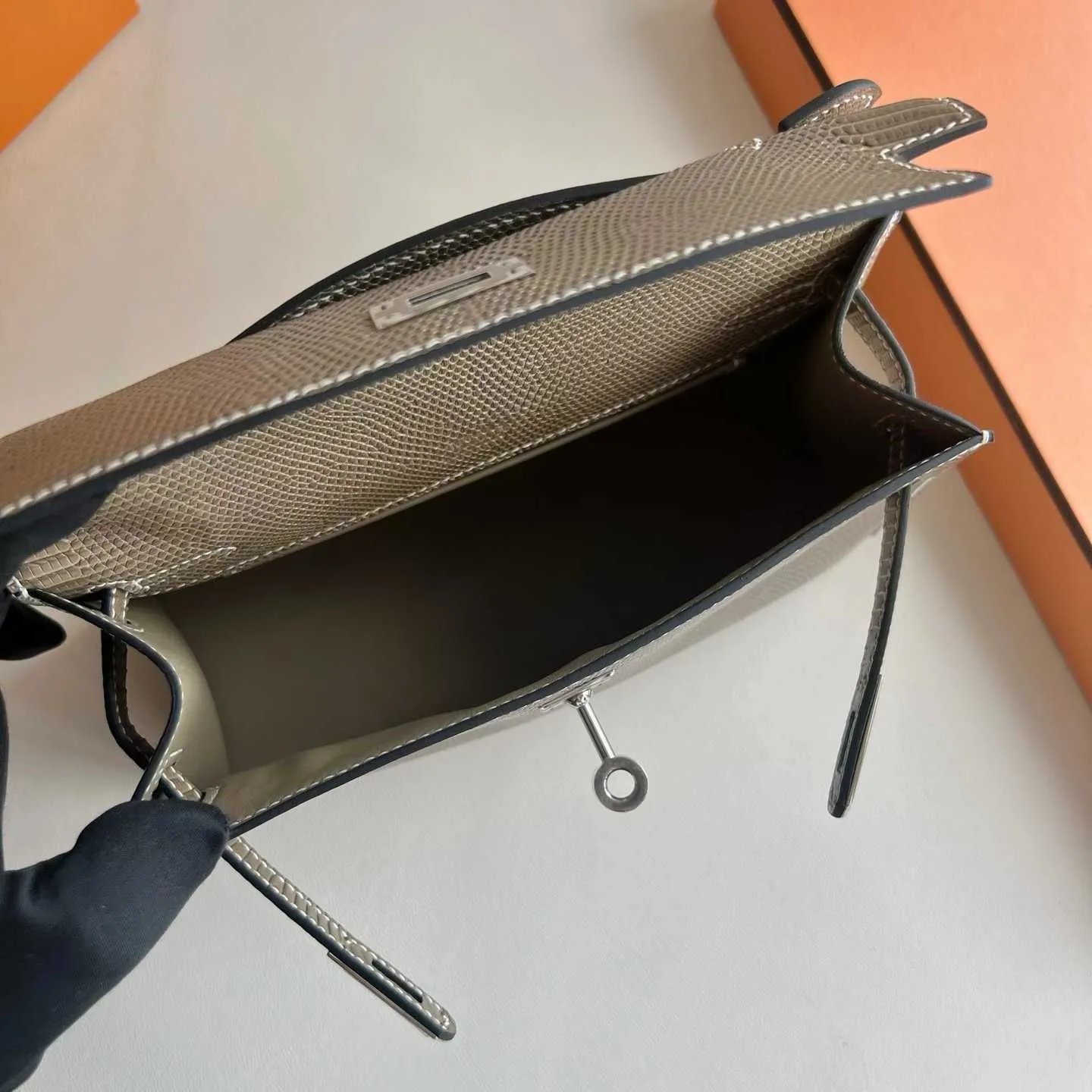 Kelly Pochette 22