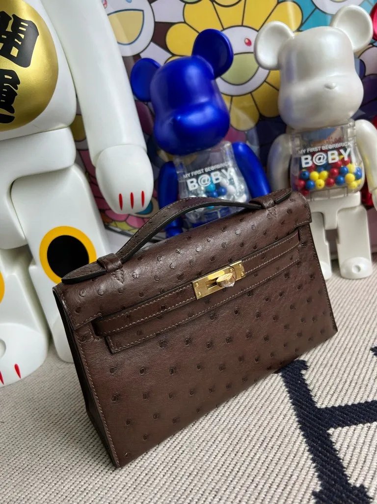Kelly Pochette
