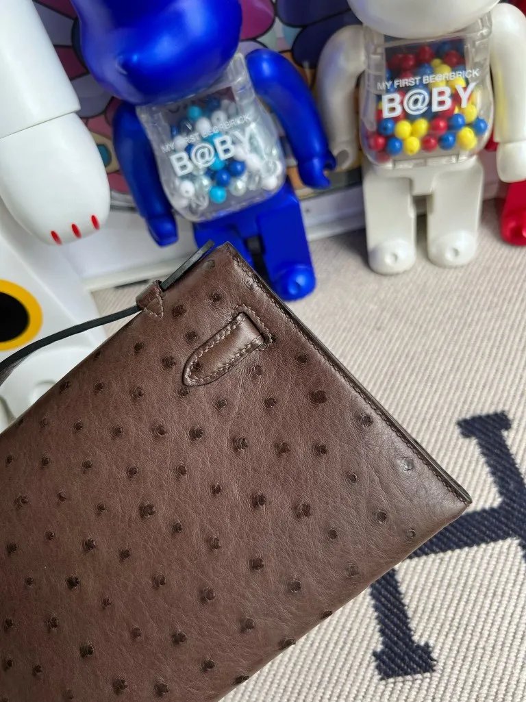 Kelly Pochette