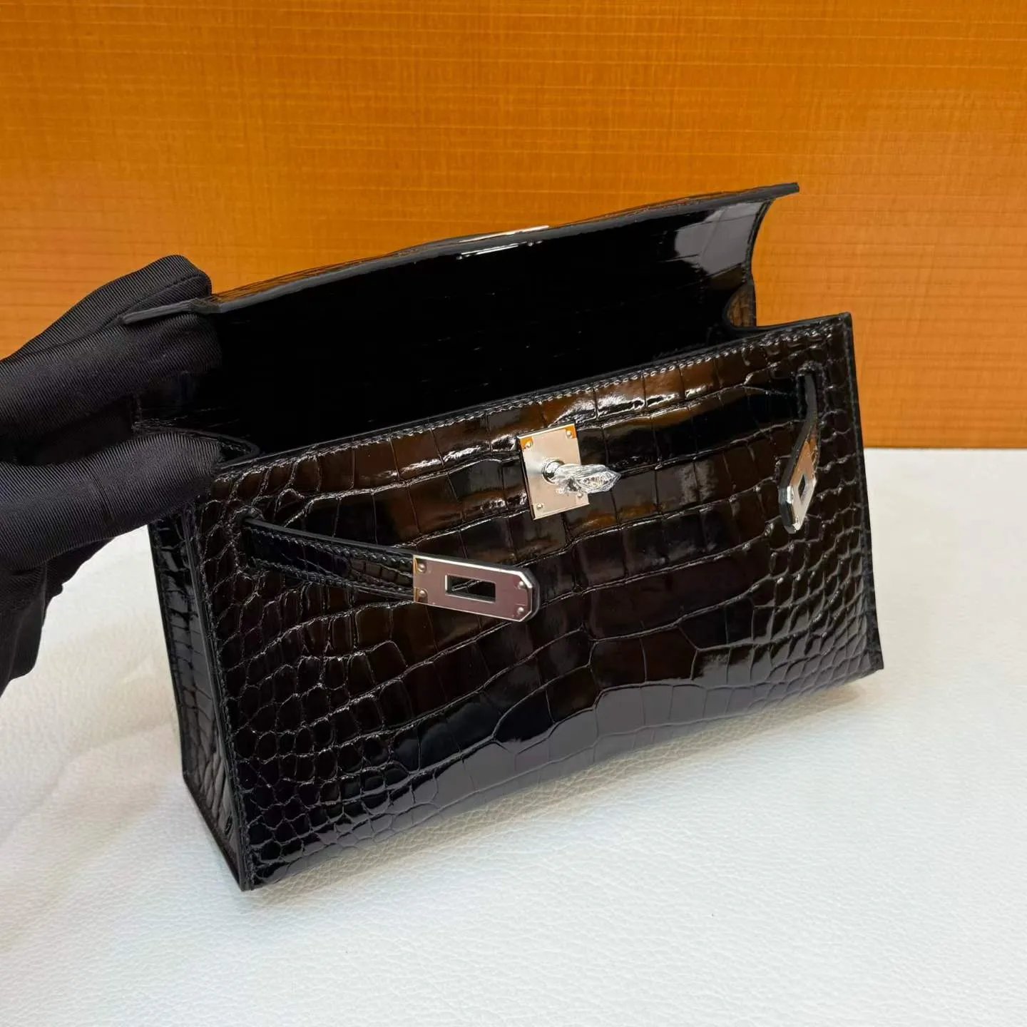 Kelly Pochette 22