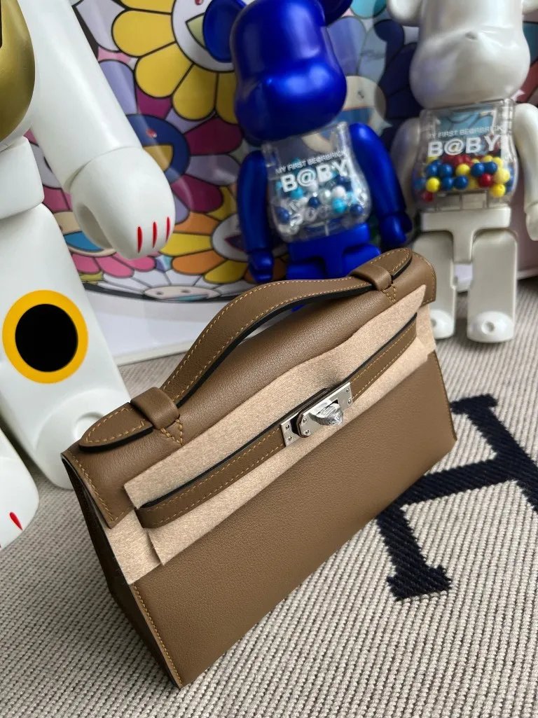 Kelly Pochette 22