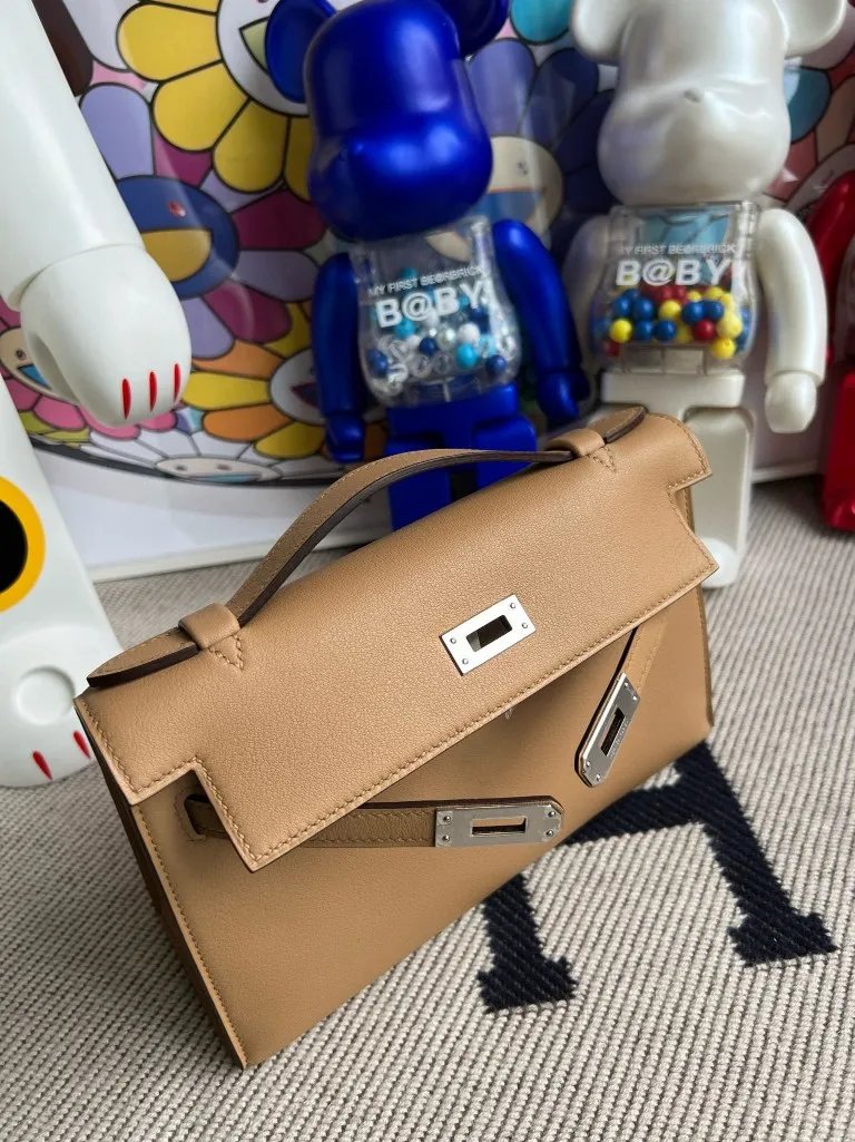 Kelly Pochette 22