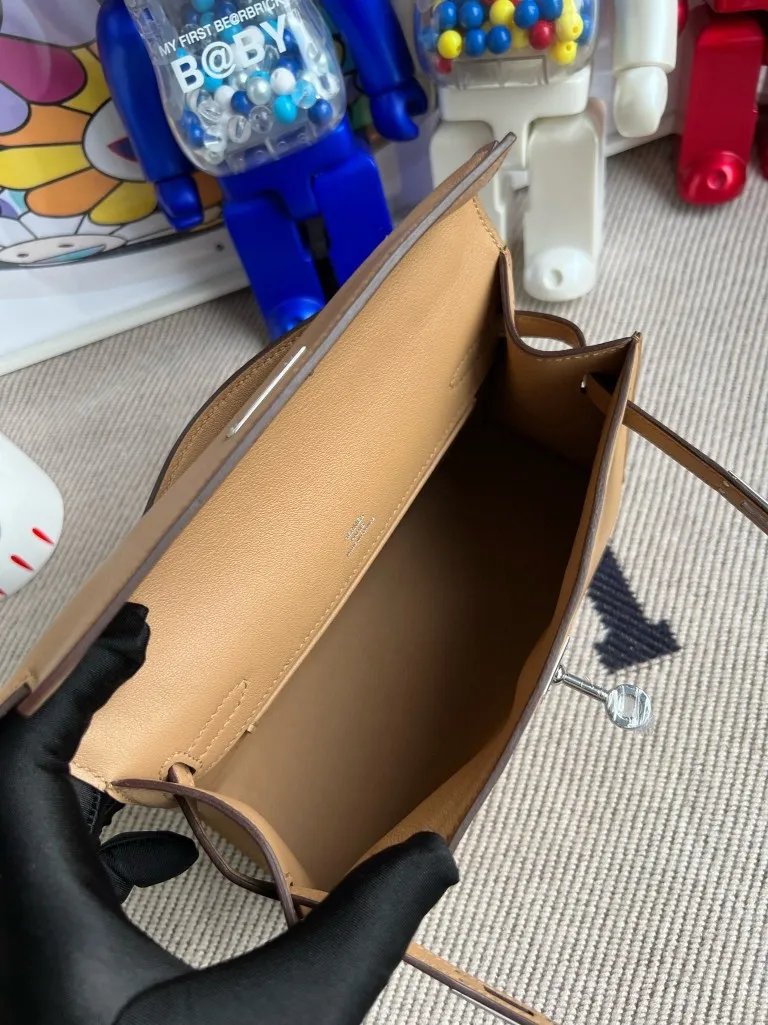 Kelly Pochette 22