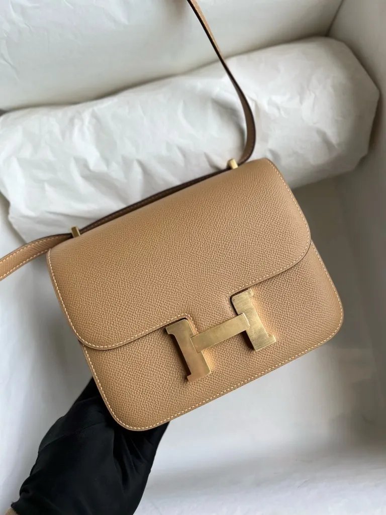 Constance 18