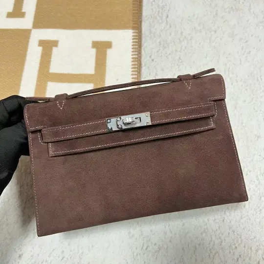 Kelly Pochette 22