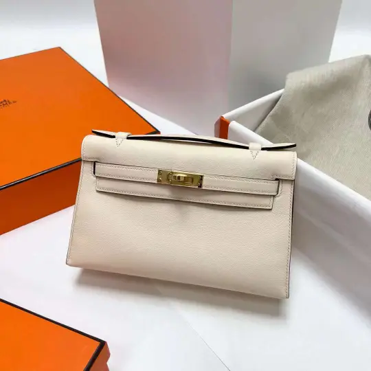 Kelly Pochette 22