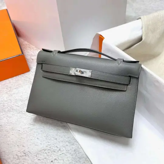 Kelly Pochette 22