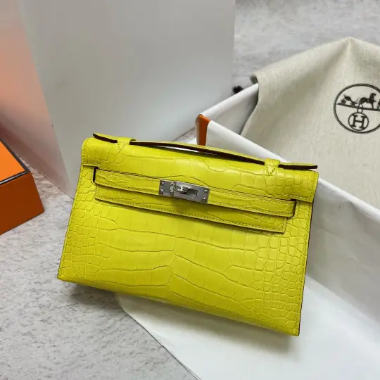 Kelly Pochette 22