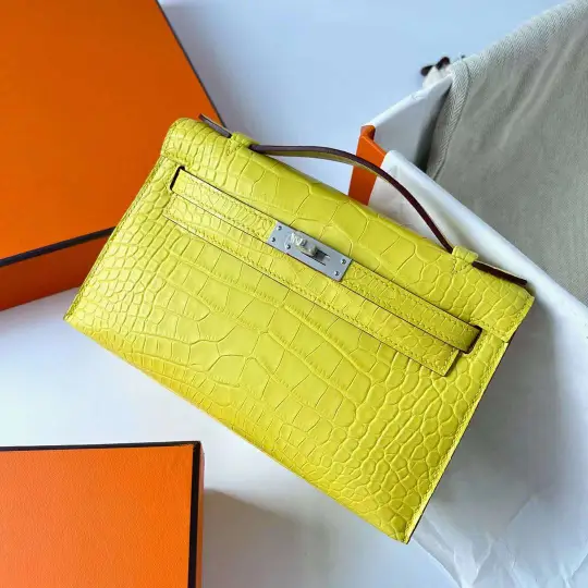 Kelly Pochette 22