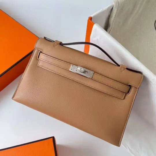 Kelly Pochette 22