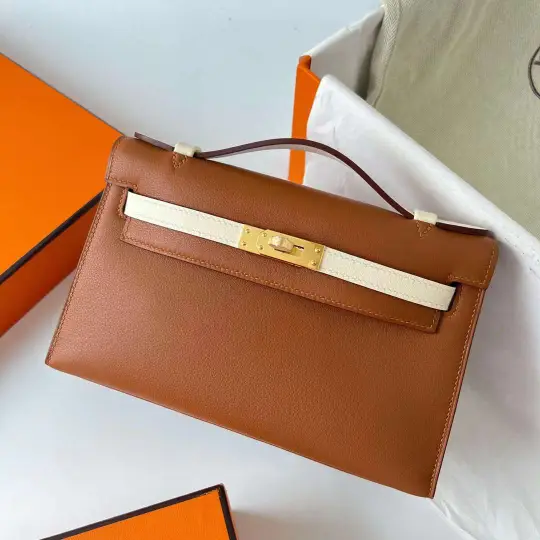 Kelly Pochette 22