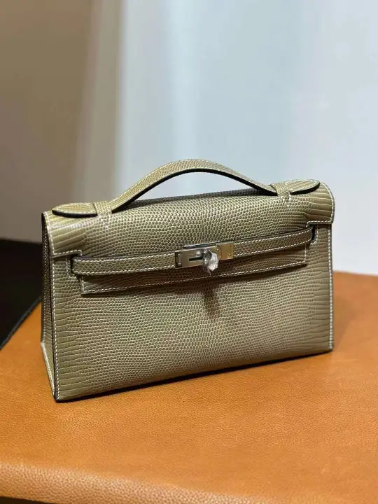 Kelly Pochette 22