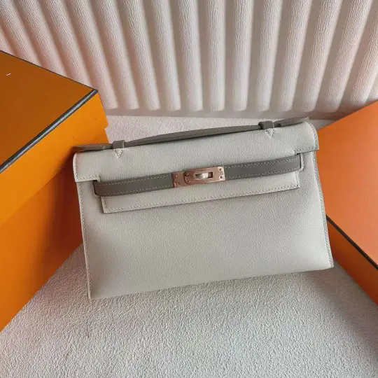 Kelly Pochette 22