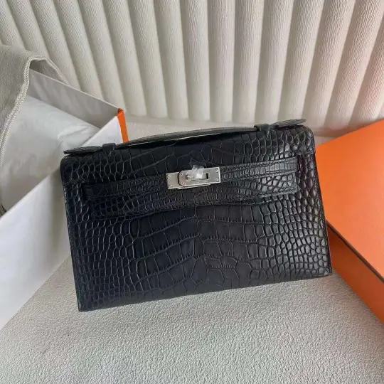 Kelly Pochette 22