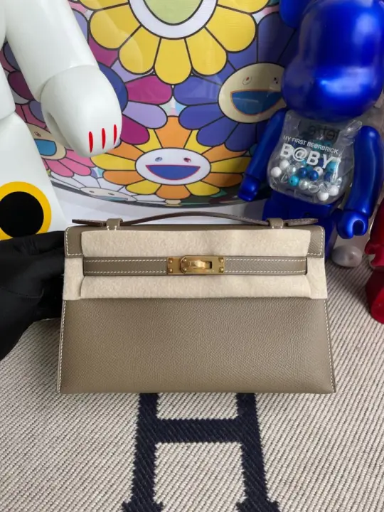 Kelly Pochette 22
