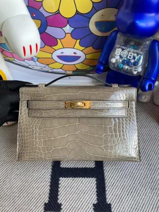 Kelly Pochette 22