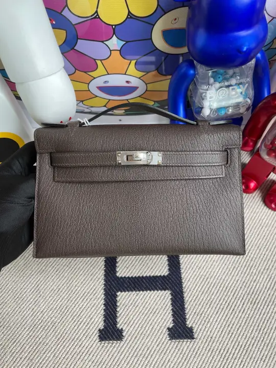 Kelly Pochette 22