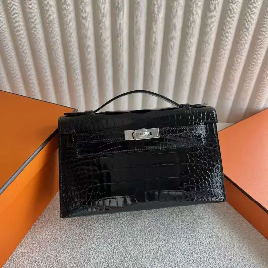 Kelly Pochette 22