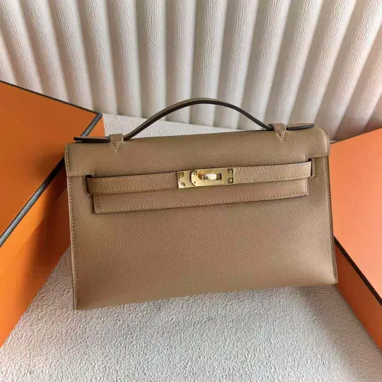 Kelly Pochette 22