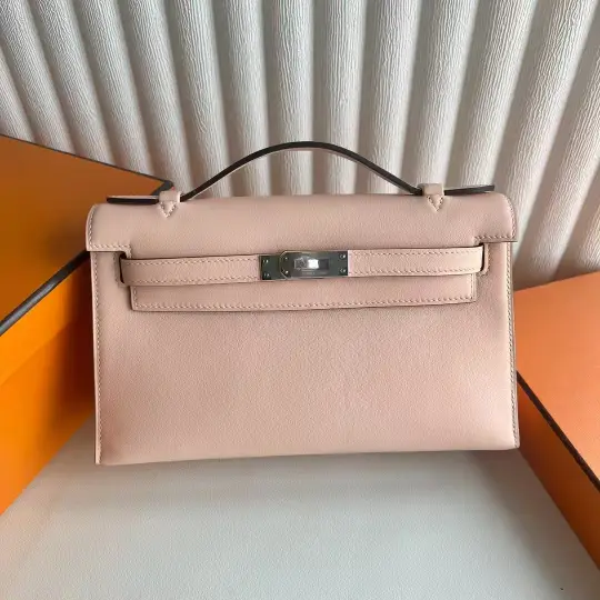Kelly Pochette 22