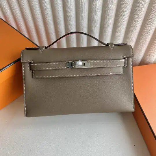 Kelly Pochette 22