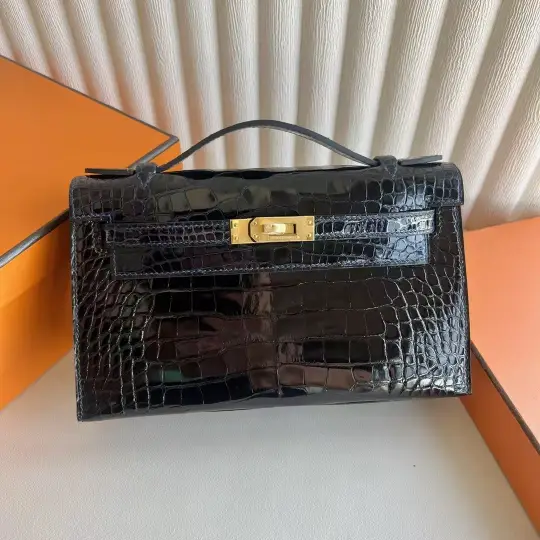 Kelly Pochette 22