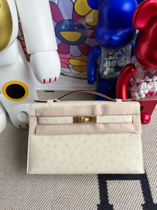Kelly Pochette