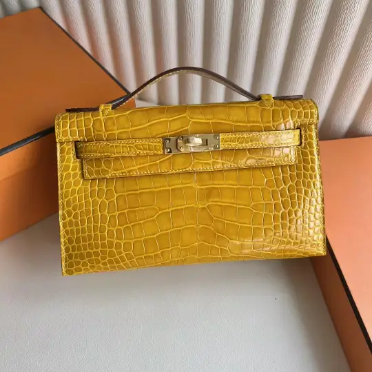 Kelly Pochette 22