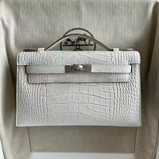 Kelly Pochette 22