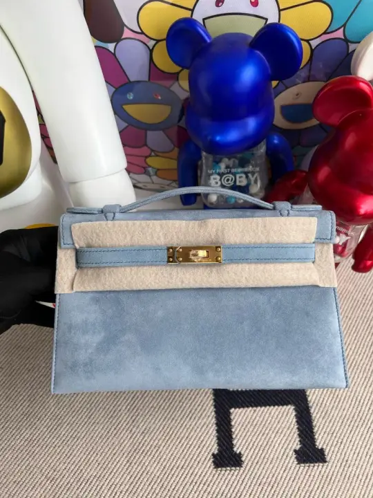 Kelly Pochette