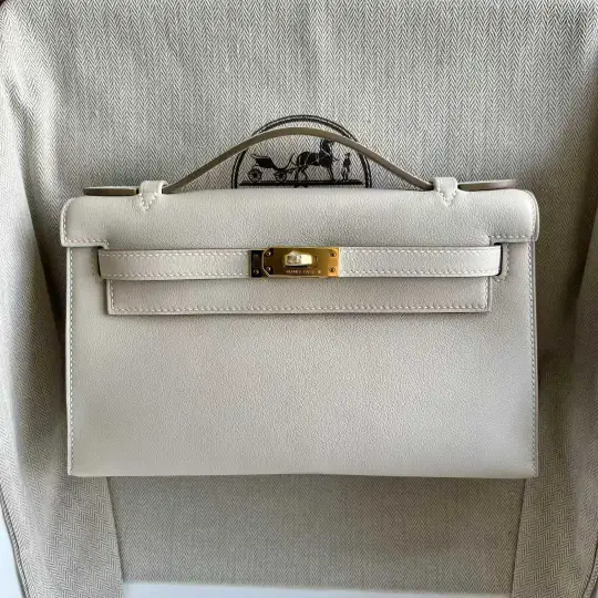 Kelly Pochette 22