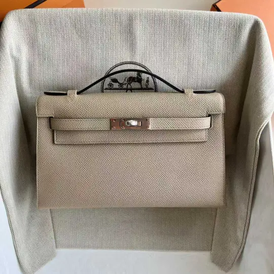 Kelly Pochette 22