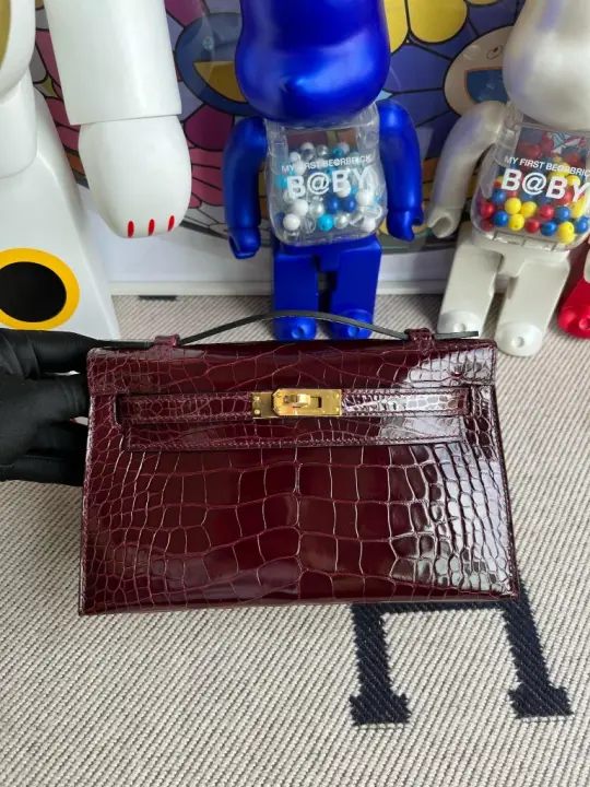Kelly Pochette