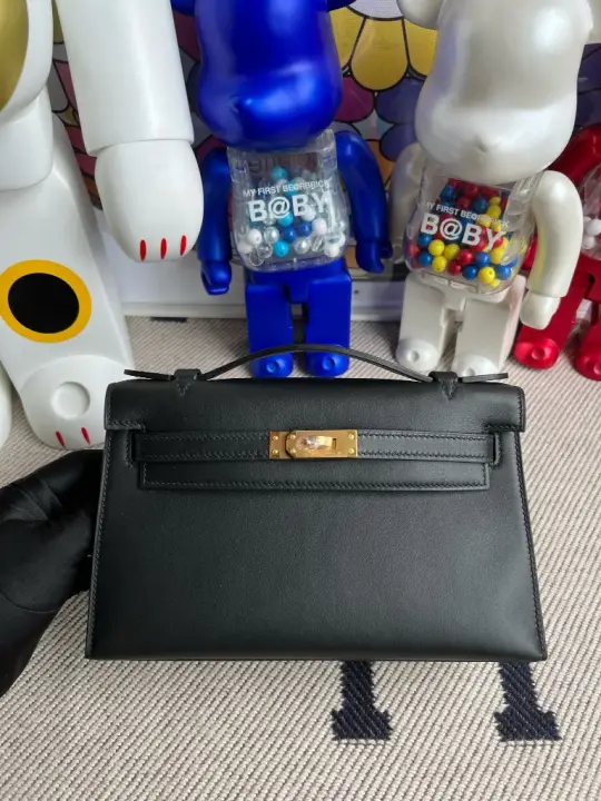 Kelly Pochette