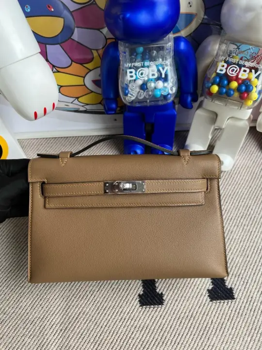 Kelly Pochette 22