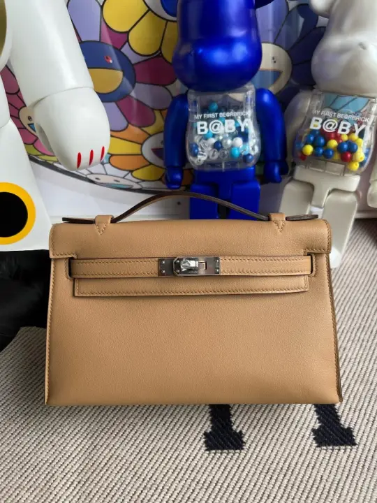 Kelly Pochette 22