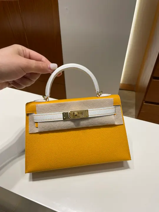 Mini Kelly 19
