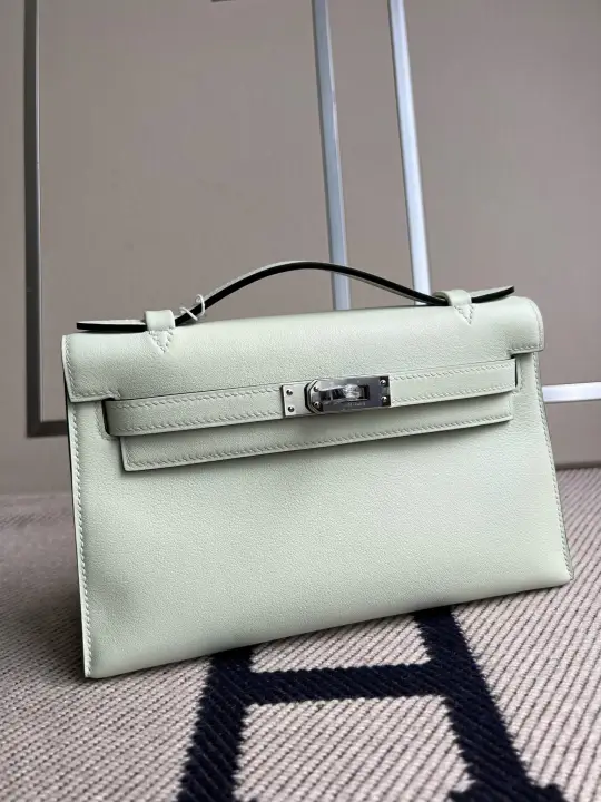 Kelly Pochette 22